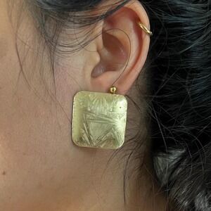 Vintage 80s statement pierced earrings‎ large gold textured squared baroque